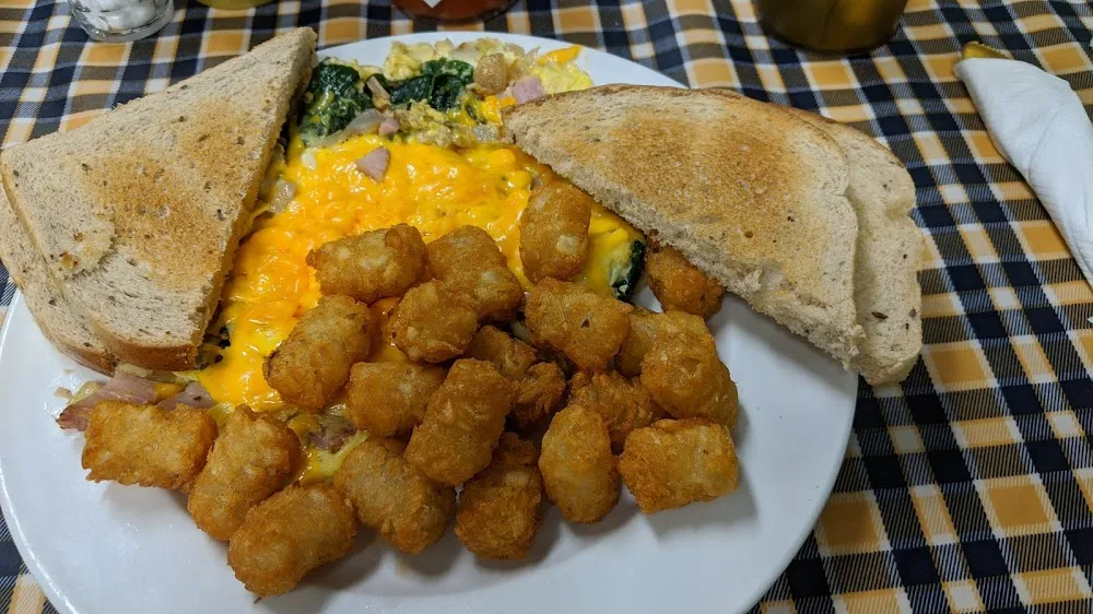 Spinach Omelette with Tater Tots
